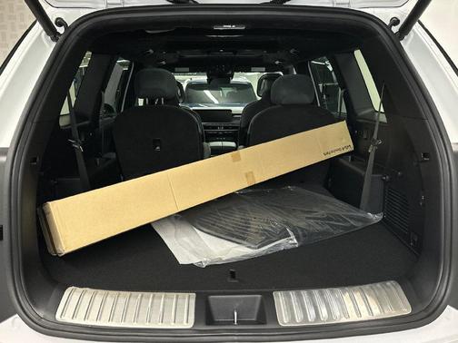 White Pearl 2027 Kia Telluride X-Line SX-Prestige
