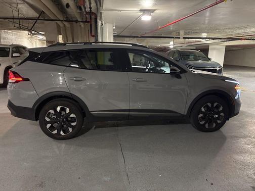 Wolf Gray 2024 Kia Sportage X-Line