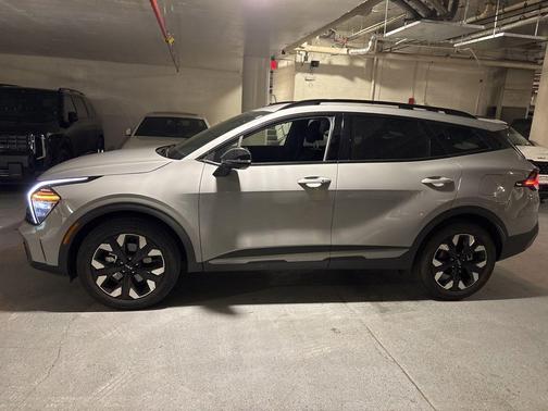 Wolf Gray 2024 Kia Sportage X-Line