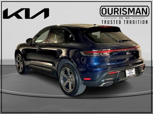 2022 Porsche Macan Base