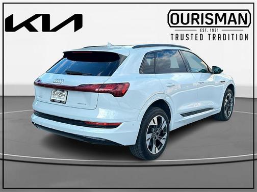 2021 Audi e-tron Premium