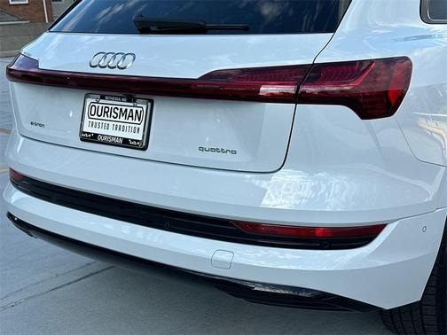 2021 Audi e-tron Premium