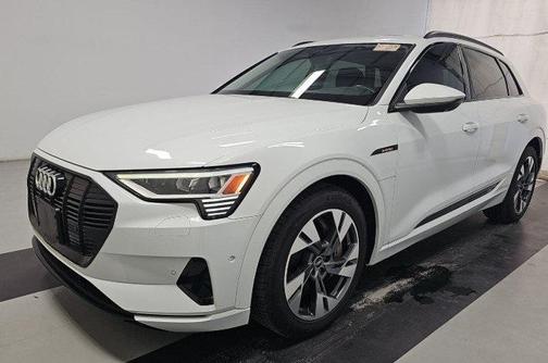 2021 Audi e-tron Premium
