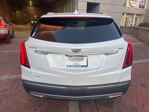 2021 Cadillac XT5 Premium Luxury
