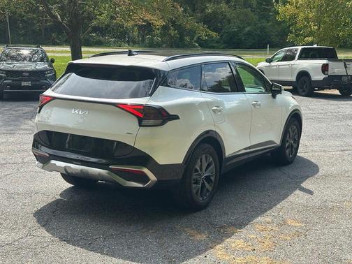 Snow White Pearl 2025 Kia Sportage Hybrid SX-Prestige