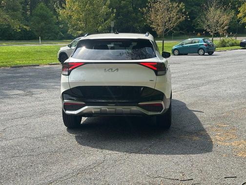 Snow White Pearl 2025 Kia Sportage Hybrid SX-Prestige