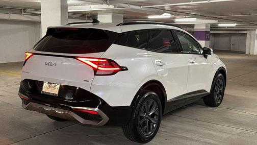 Snow White Pearl 2025 Kia Sportage Hybrid SX-Prestige