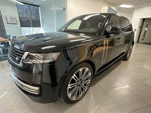 2025 Land Rover Range Rover P530 SE 7 Seat