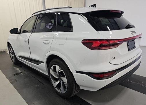 2025 Audi Q6 e-tron Premium