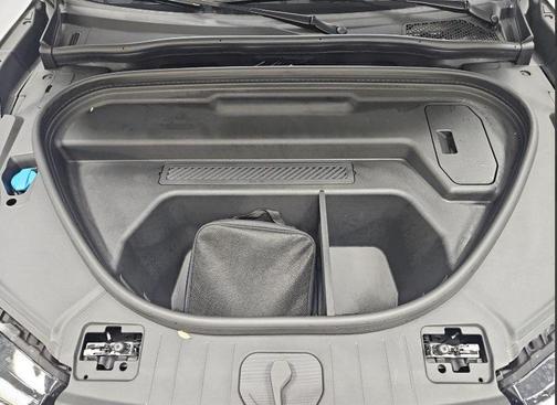 2025 Audi Q6 e-tron Premium