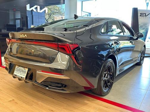 2025 Kia K5 LXS