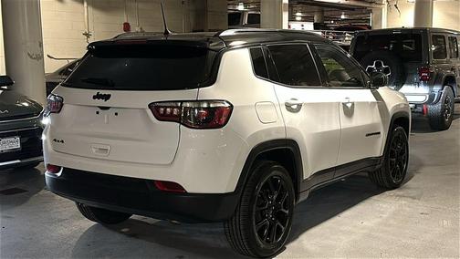 Bright White Clearcoat 2023 Jeep Compass Altitude