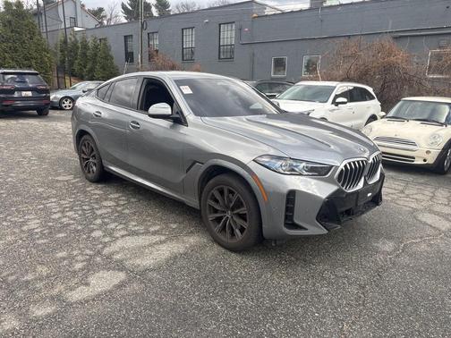 2024 BMW X6 xDrive40i