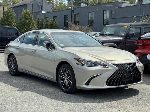 2022 Lexus ES 300h 300H