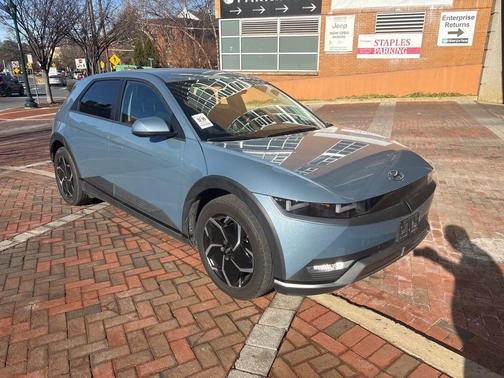 2024 Hyundai IONIQ 5 SEL