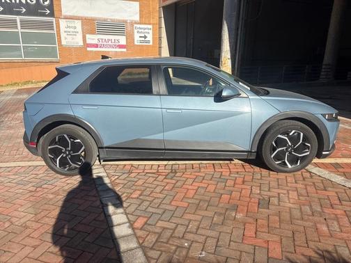 2024 Hyundai IONIQ 5 SEL