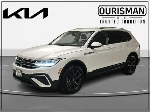 Pure White 2024 Volkswagen Tiguan 2.0T SE