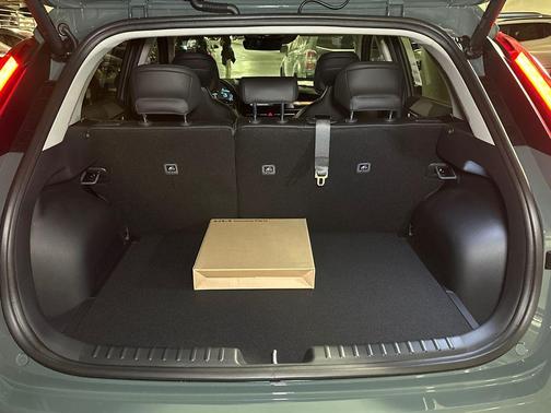 Green 2026 Kia Niro SX Touring