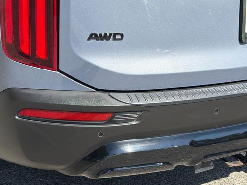 Everlasting Silver 2022 Kia Telluride SX