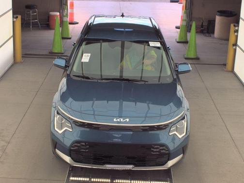 Mineral Blue 2023 Kia Niro EV Wind