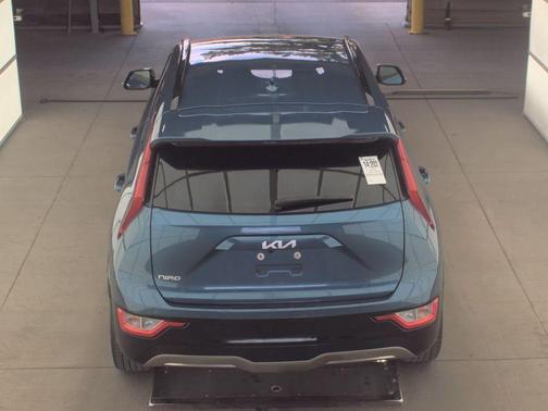 Mineral Blue 2023 Kia Niro EV Wind