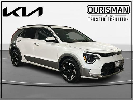 Snow White Pearl 2023 Kia Niro EV Wave