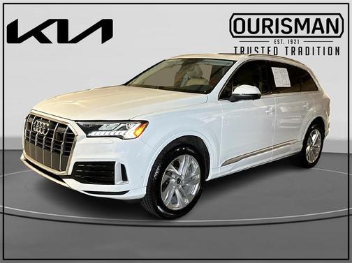 2023 Audi Q7 45 Premium Plus