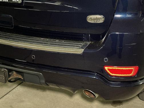 True Blue Pearlcoat 2017 Jeep Grand Cherokee Overland