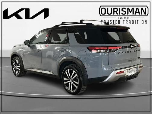 2023 Nissan Pathfinder Platinum