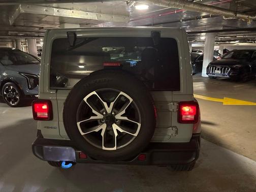 Earl Clearcoat 2024 Jeep Wrangler 4xe Sport