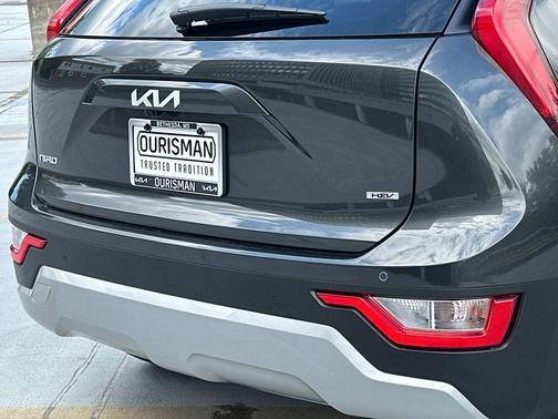 INTERSTELLAR GR 2026 Kia Niro EX