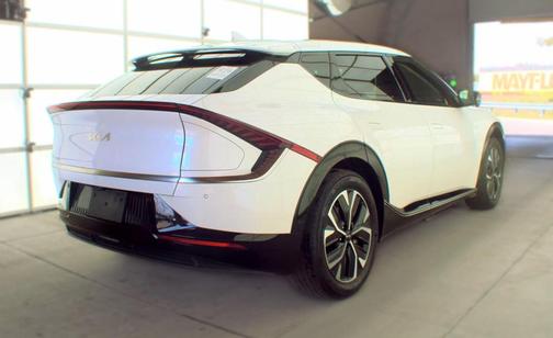 Snow White Pearl 2023 Kia EV6 Wind
