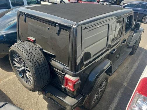 2022 Jeep Wrangler Unlimited 4xe Sahara