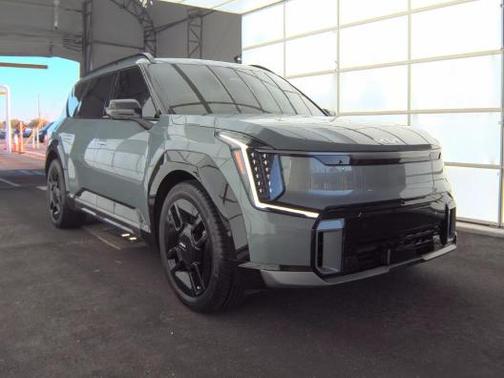 Iceberg Green 2024 Kia EV9 GT-Line