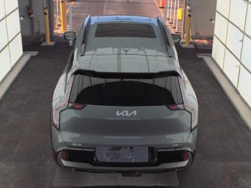 Iceberg Green 2024 Kia EV9 GT-Line