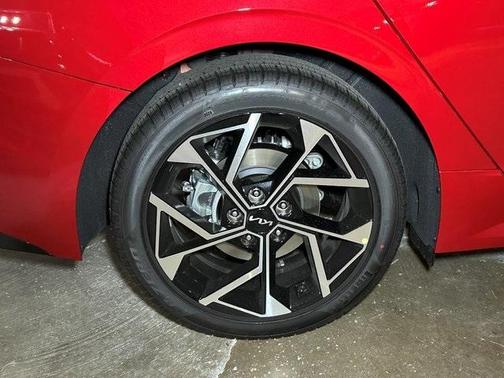 2025 Kia K5 EX