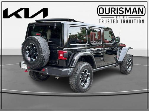 Black Clearcoat 2023 Jeep Wrangler Rubicon