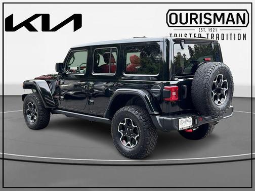 Black Clearcoat 2023 Jeep Wrangler Rubicon