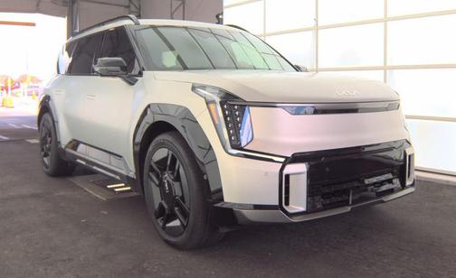 Ivory Silver 2024 Kia EV9 GT-Line