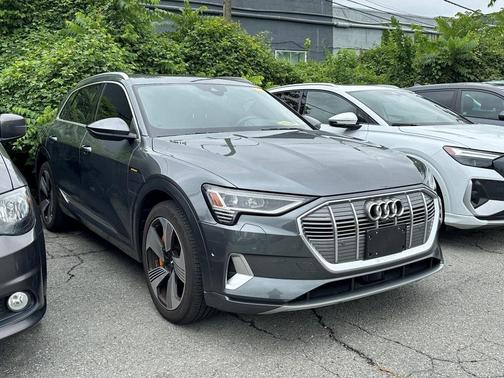 2019 Audi e-tron Prestige
