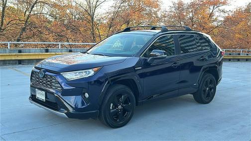 2019 Toyota RAV4 Hybrid XSE