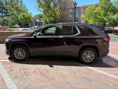 Black Cherry Metallic 2023 Chevrolet Traverse LT Leather