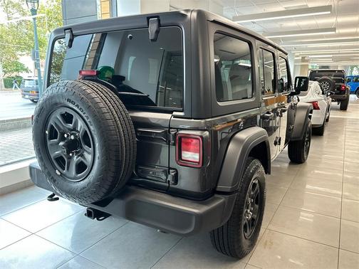 2024 Jeep Wrangler Sport
