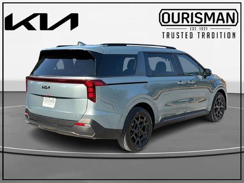 Green 2027 Kia Carnival SX