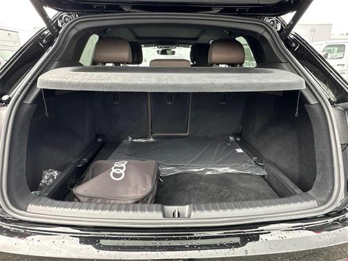 2024 Audi Q4 e-tron 50 Prestige