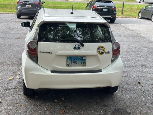 Super White 2012 Toyota Prius c Two