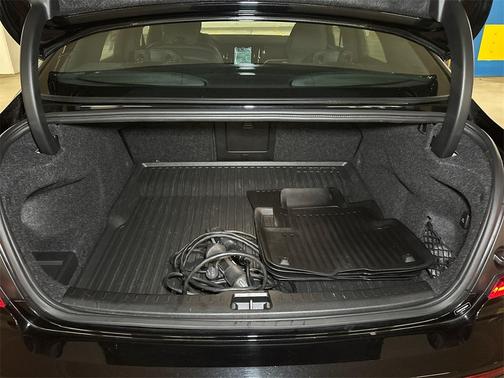 2023 Volvo S60 Recharge Plug-In Hybrid T8 Plus Black Edition