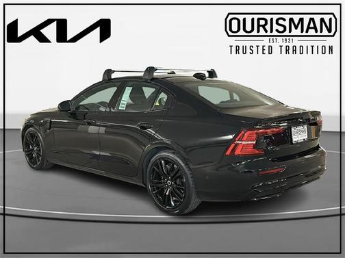 2023 Volvo S60 Recharge Plug-In Hybrid T8 Plus Black Edition