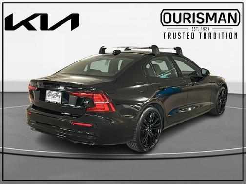 2023 Volvo S60 Recharge Plug-In Hybrid T8 Plus Black Edition