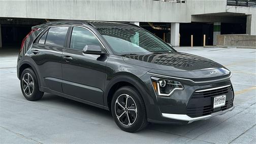 INTERSTELLAR GR 2026 Kia Niro EX